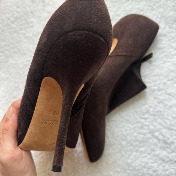 Authentic Brown Gucci Vintage Suede Mules heels 38 1/2 - Picture 1 of 5